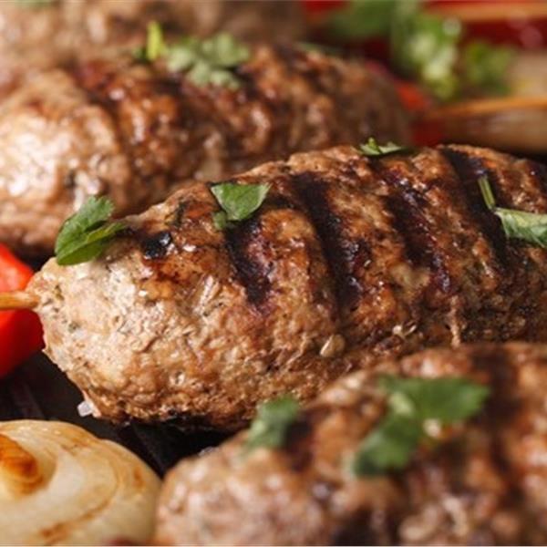 Bayraklı Künefezade Restaurant'da Ramazan Boyunca Geçerli Canlı Müzik Eşliğinde İftar Menüleri