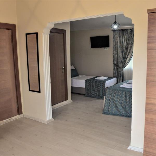 Seferihisar Sığacık Ada Marin Hotel’de Çift Kişi Konaklama ve Kahvaltı