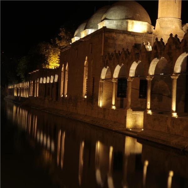 İzmir'den Uçaklı Ramazan Bayramı Özel 3 Gece 4 Gün Konaklamalı GAP Rüzgarı Turu (Gaziantep Gidiş - Diyarbakır Dönüş)