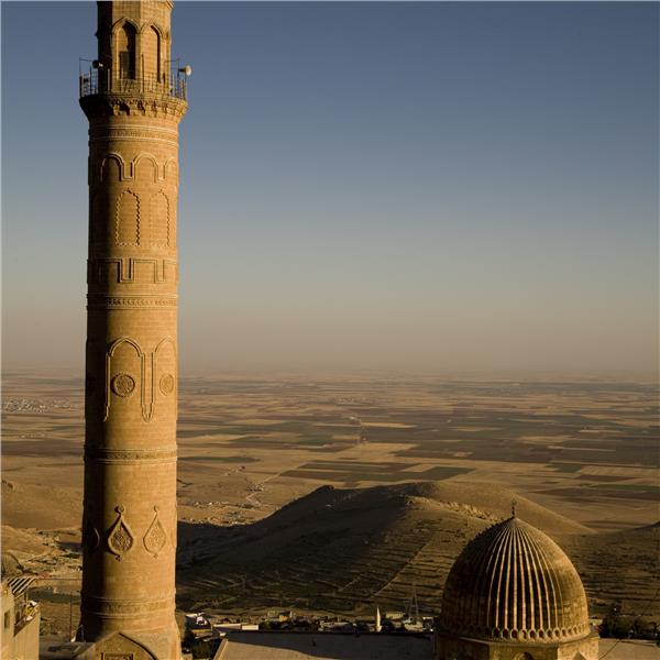 İzmir'den Uçak İle Hareketli 5 Gece 6 Gün Konaklamalı GAP ve Doğu Anadolu Turu