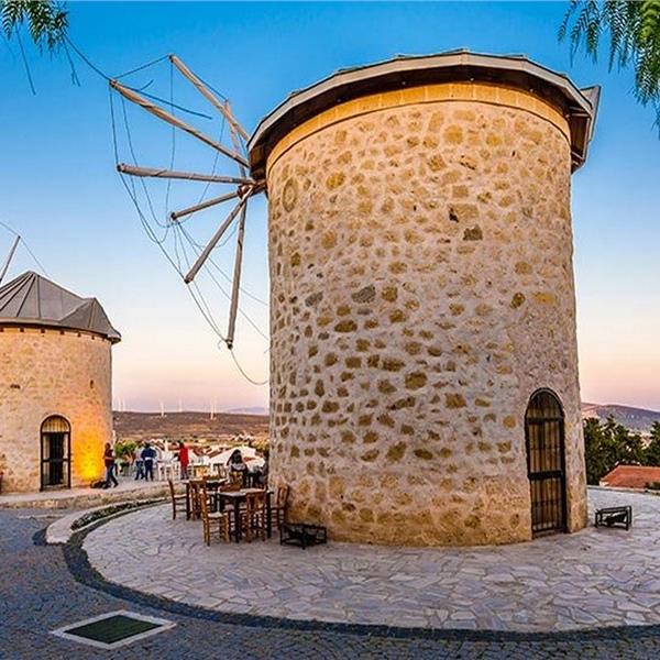 İzmir Çıkışlı Günübirlik Alaçatı Ot Festivali Turu