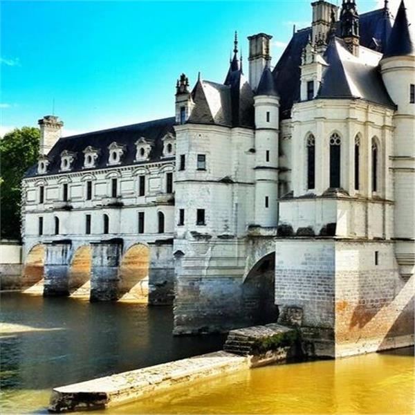İzmir Uçak İle Hareketli 6 Gece 7 Gün Konaklamalı Paris & Normandiya & Loire Şatoları Turu