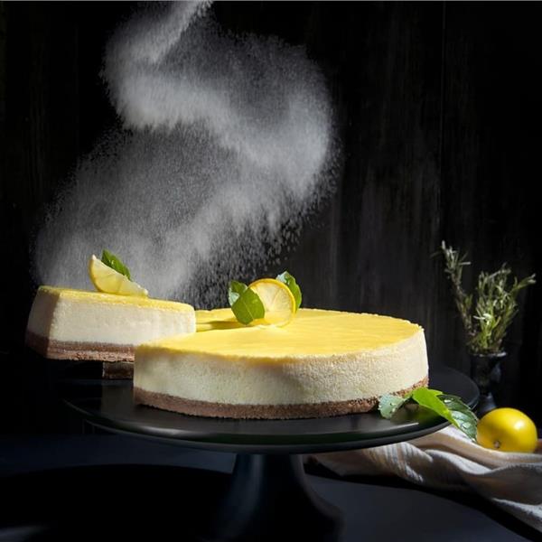 Bornova Üsküplü Cafe’de seçenekli enfes Tatlı ve Pastalar eşliğinde kahve keyfi