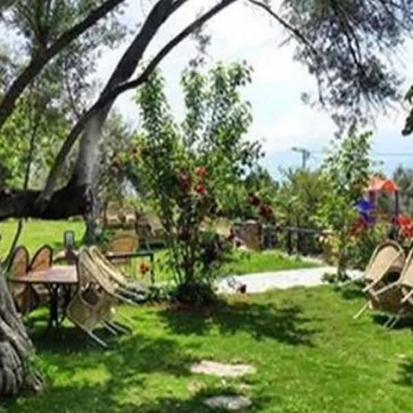 Çiçekliköy My Garden Gün Boyu Havuz Keyfi ile yanında seçenekli kahvaltı keyfi