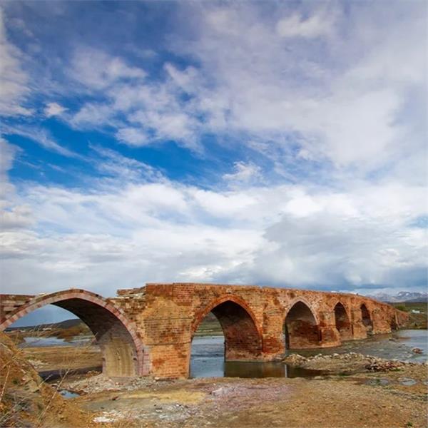 İzmir'den Uçaklı 5 Gece 6 Gün Konaklamalı Munzur ve Nemrut Dağı İle Gap Turu