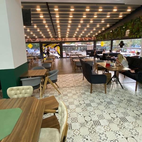 Yağhaneler Kahve Diyarı Köfte ve Tavuk menüleri yanında soğuk içecek