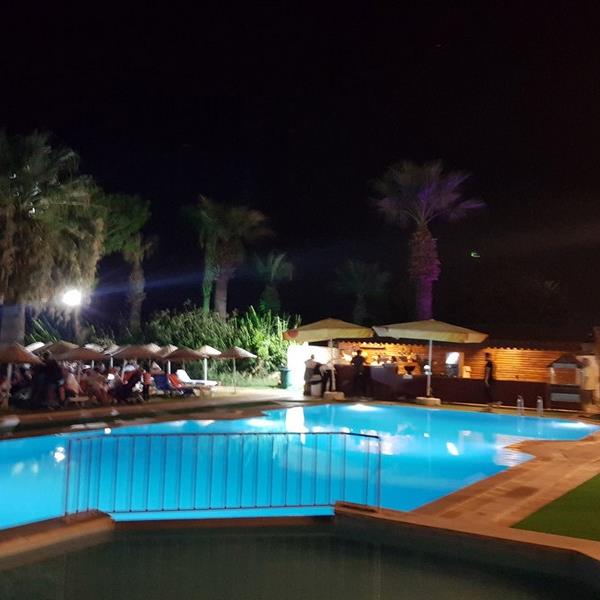 Kuşadası Blu Mare Beach Hotel’de Herşey Dahil Konaklama