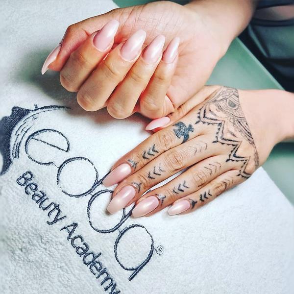 Alsancak Edda Beauty Academy Protez Tırnak
