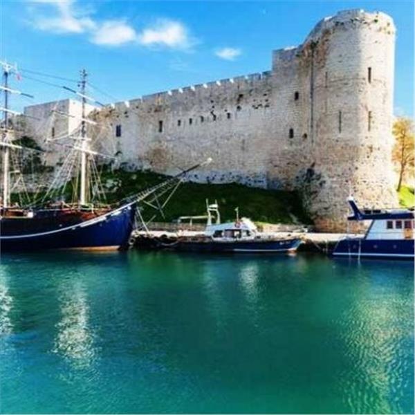 İzmir'den Uçak İle Kalkışlı 2 Gece 3 Gün Konaklamalı Kıbrıs Turu. Üstelik Ata Demirer Gazinosu Dahil.