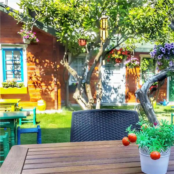 Pırlanta Butik Otel Çeşme'de Beach girişi ve kahvaltı dahil çift kişi konaklama