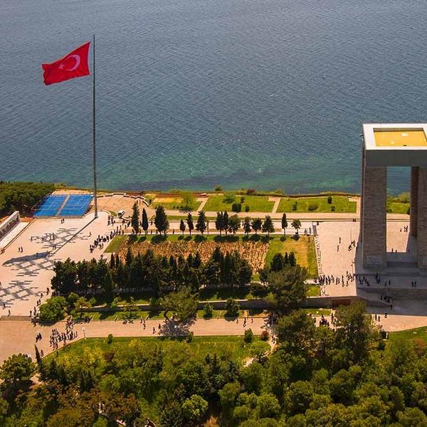 İzmir Kalkışlı Günübirlik Kahvaltı Dahil Çanakkale Şehitlik Turu