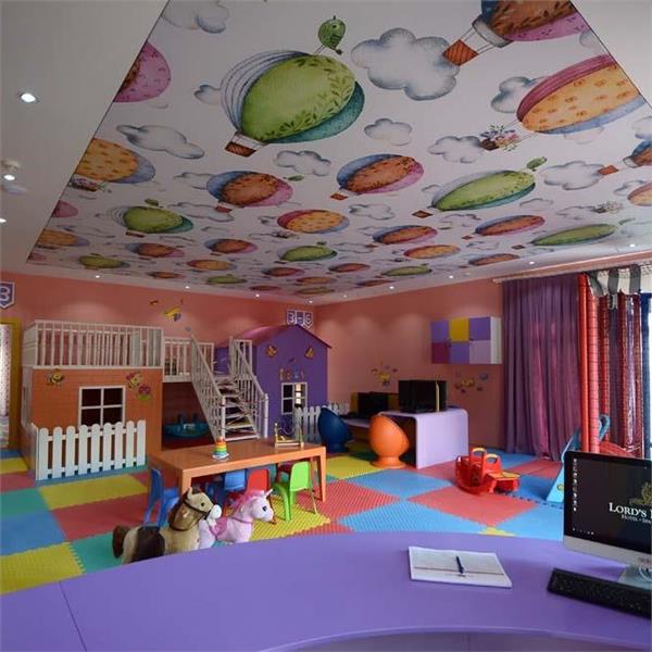 İzmir'den Uçak İle Hareketli Kıbrıs Lord’s Palace Hotel Tam Pansiyon Plus Konaklama Seçenekleri