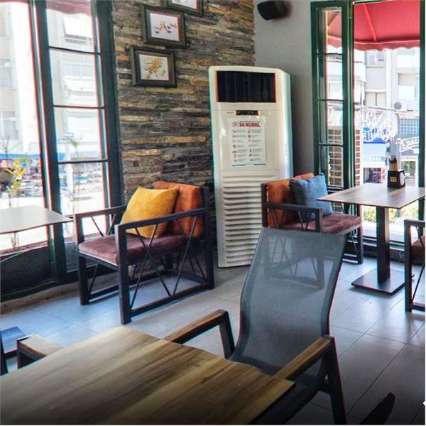 Karşıyaka Mio Cafe & Kitchen’da Kömüre Sandviç, Izgara Kanat ve Köfte Keyfi