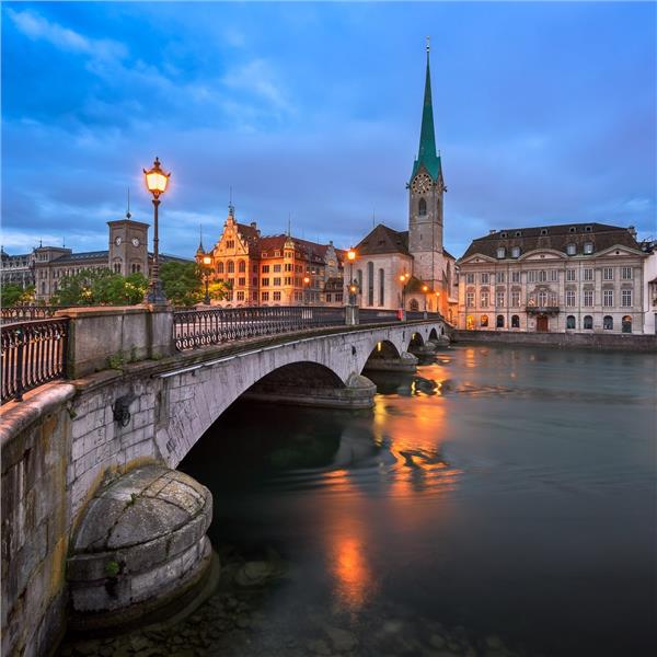 İzmir'den Uçaklı 6 Gece 7 Gün Konaklamalı Fransa İsviçre Almanya Rüyası Turu