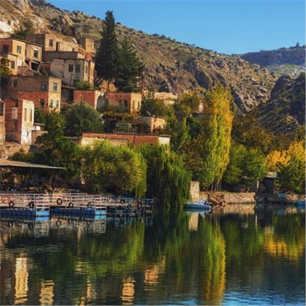 İzmir'den Uçak İle Hareketli 2 Gece 3 Gün Konaklamalı Mardin Urfa Diyarbakır Turuİzmir'den Uçak İle Hareketli 2 Gece 3 Gün Konaklamalı Mardin Urfa Diyarbakır Turu