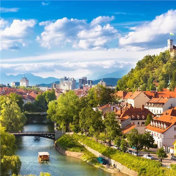 İzmir'den Otobüs İle Kalkışlı 9 Gece 10 Gün Konaklamalı İtalya, Slovenya, Yunanistan, Hırvatistan, Sırbistan, Bulgaristan Ve İsviçre Turu