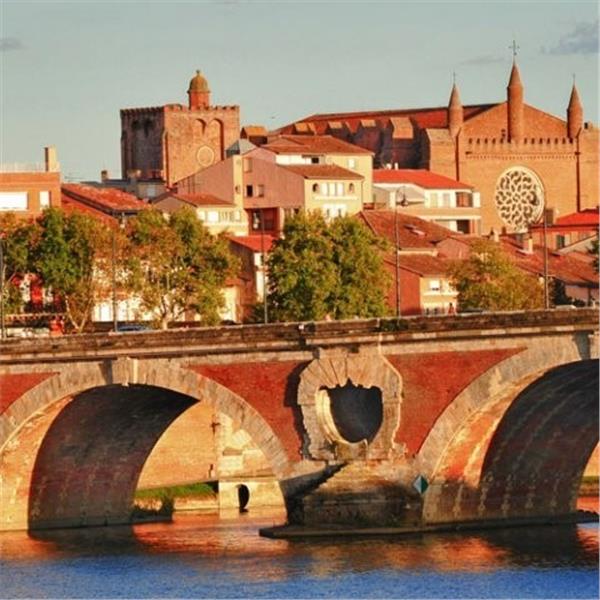 İzmir'den Uçak İle 6 Gece 7 Gün Konaklamalı Elegant İspanya ve Endülüs Turu