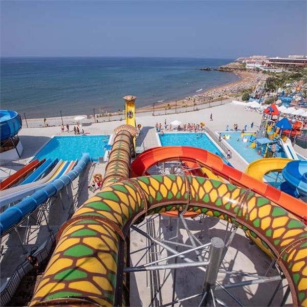 İzmir'den Uçak İle Hareketli Kıbrıs Acapulco Resort Hotel & Convention & SPA Tam Pansiyon Plus Konaklama