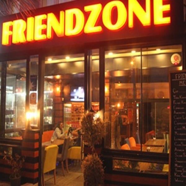 Cafe Friendzone Seçmeli Tatlı ve Dünya Kahveleri