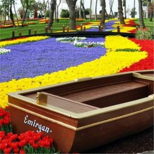 İzmir'den Kalkışlı 2 Gece 3 Gün Konaklamalı Lale ve Erguvan Zamanı İstanbul Turu