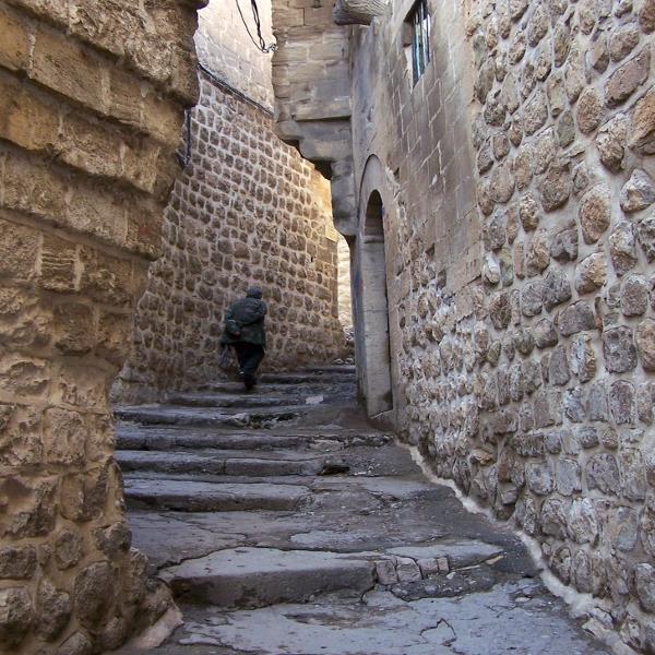 İzmir çıkışlı Uçaklı 2 gece 3 gün Konaklamalı Butik Mardin ve Diyarbakır Turu