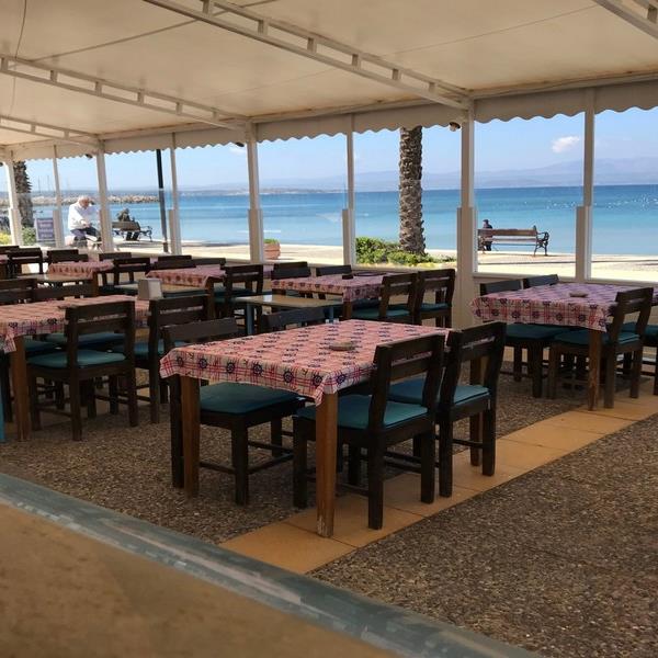 Çeşme Çiftlikköy Golden Butik Otel Denize Nazır Serpme Kahvaltı