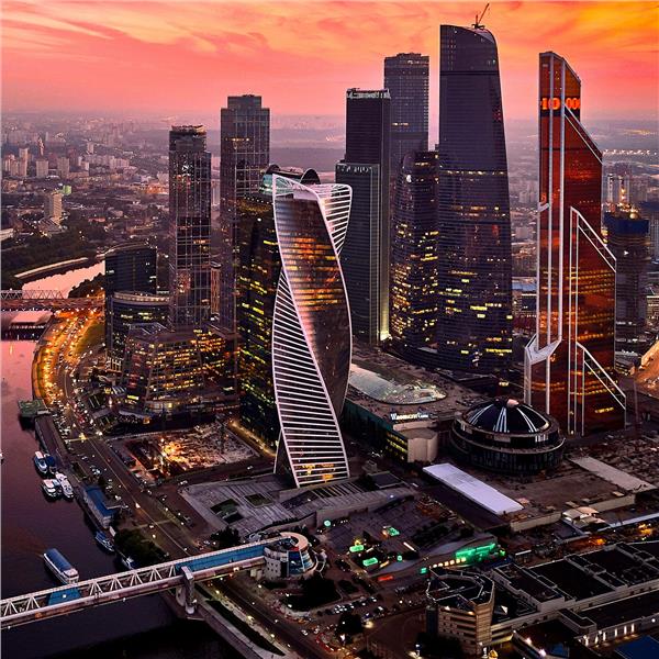 Uçaklı 6 Gece 7 Gün Konaklamalı St Petersburg ve Moskova Turu