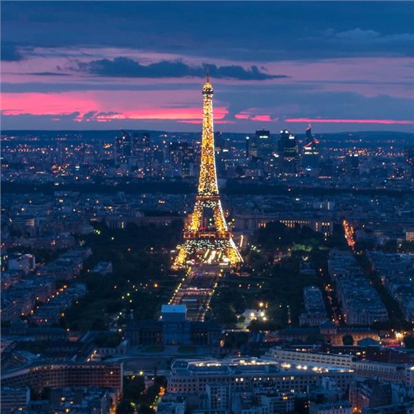 İzmir'den Uçaklı 3 Gece 4 Gün Konaklamalı Brüksel, Brugge, Paris Butik Turu