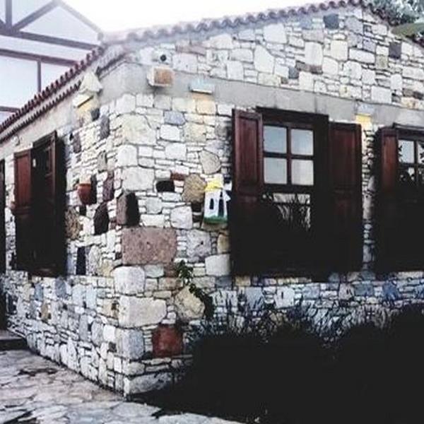 Urla Efşah Restaurant’da Doğa İçerisinde Serpme Kahvaltı Keyfi