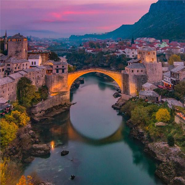 İzmir'den Otobüslü 9 Gece 10 Gün Konaklamalı Büyük Balkan Masalı Turu Akşam Yemekleri, Balkan Gecesi Dahil