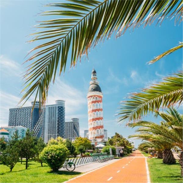 İzmir'den Uçaklı Yılbaşı Özel 2 Gece 3 Gün La Quinta By Wyndham Hotel Konaklamalı Gala Seçenekli Batum ve Ayder Yaylası Turu