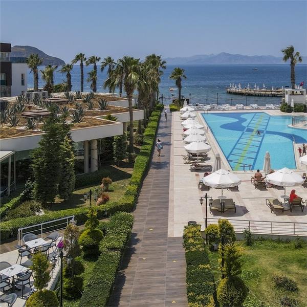 İzmir Çıkışlı 2 Gece 3 Gün Azure By Yelken Hotel Konaklamalı Bodrum Tatili
