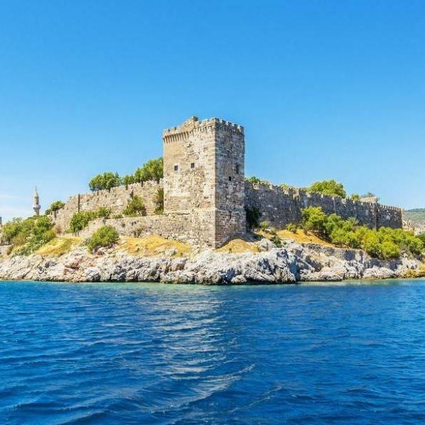 Günübirlik Bodrum Tekne Turu. Üstelik Ulaşım Ve Öğle Yemeği Dahil