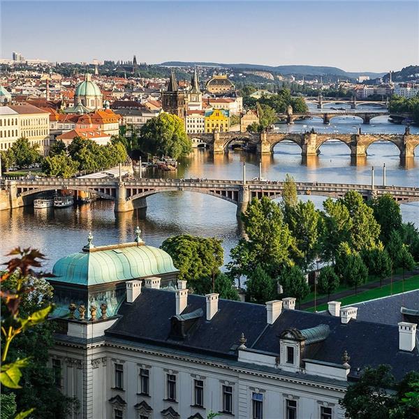 İzmir'den Uçaklı 7 Gece 8 Gün Konaklamalı Viyana & Salzburg & Prag & Budapeşte Turu