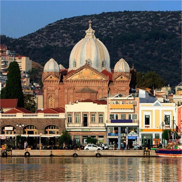 Dikili Çıkışlı Feribot Bileti ve Hotel Konaklaması İle 2 Gece 3 Gün Midilli Tatil Paketi