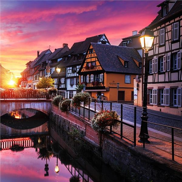 İzmir'den Uçaklı 6 Gece 7 Gün Konaklamalı Fransa İsviçre Almanya Rüyası Turu