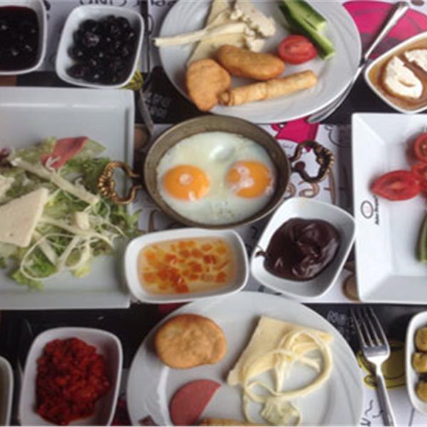 Karşıyaka Kahvaltı Keyfi