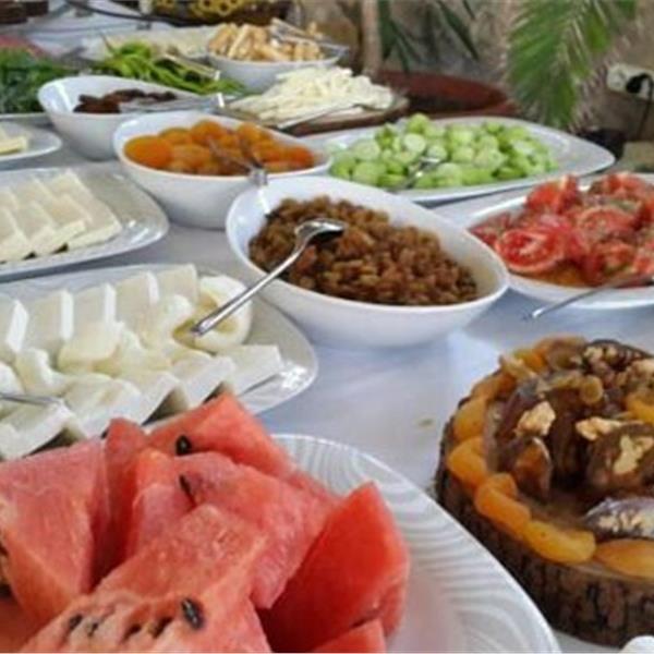 Dolina Butik Otel'de Havuz Kullanımı & Kahvaltı ve Yemek Seçenekleri