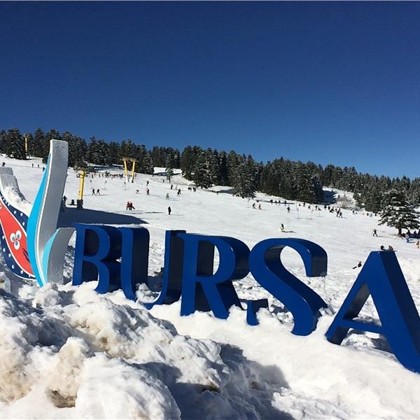 Kar üzerinde yazılı bursa yazısı