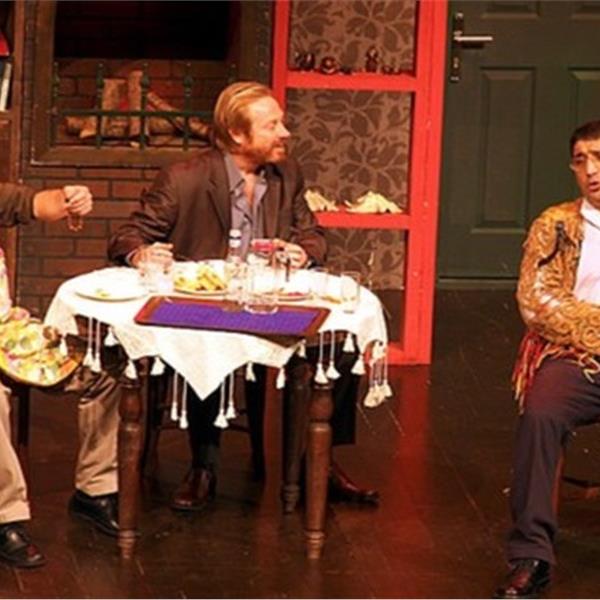 Erkan Can ve Cem Davran Gibi Usta İsimlerin Yer Aldığı Alevli Günler Adlı Tiyatro Oyununa Bilet