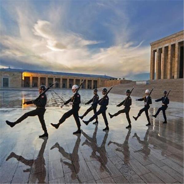 İzmir Çıkışlı 1 Gece 2 Gün Konaklamalı Ankara Anıtkabir Turu