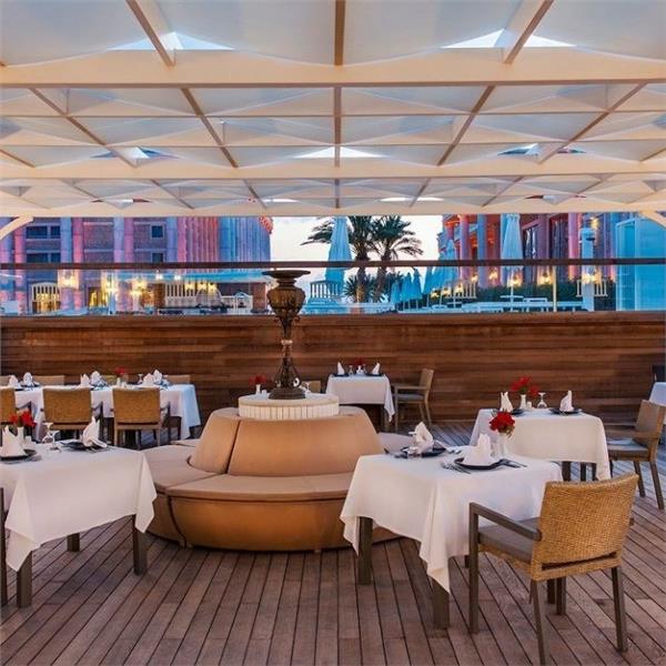 İzmir'den Uçak Bileti ve Otel Transferi Dahil 3 Gece ve 4 Gün Konaklama Kıbrıs Kaya Artemis Resort Hotel'de Derya Uluğ Yılbaşı Galası