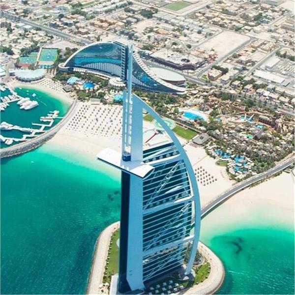 6 Kal 3 Öde İzmir'den Uçaklı 6 Gece Konaklamalı Dubai Turu Üstelik Dubai İkonları Şehir Turu ve Abu Dhabi İkonları Şehir Turu Dahil