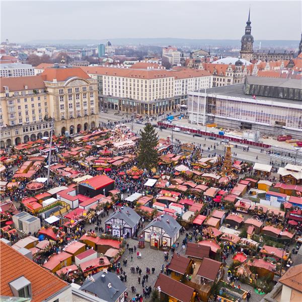 İzmir'den Uçaklı 4 Gece 5 Gün Konaklamalı Berlin, Potsdam, Dresden, Prag İle Noel Zamanı Turu