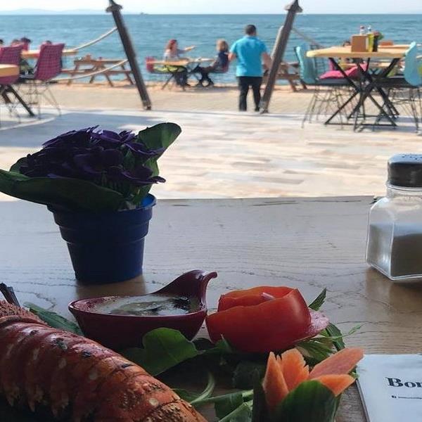Güzelbahçe Bonjour Restaurant Denize Nazır Balık Menü