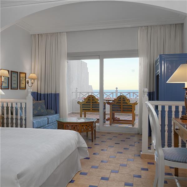 İzmir'den Uçak İle Çıkışlı 3 Gece 4 Gün 5 Yıldızlı Sheraton Sharm Hotel Konaklamalı Sharm El Sheikh Turu