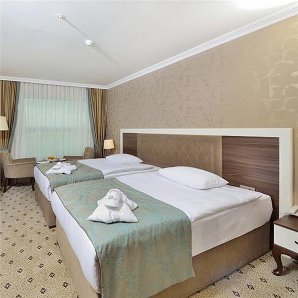 İzmir Çıkışlı Yılbaşı Özel 1 Gece 2 Gün Konaklama ve Limitsiz İçecekli Abant-Kartepe-Uludağ Turu