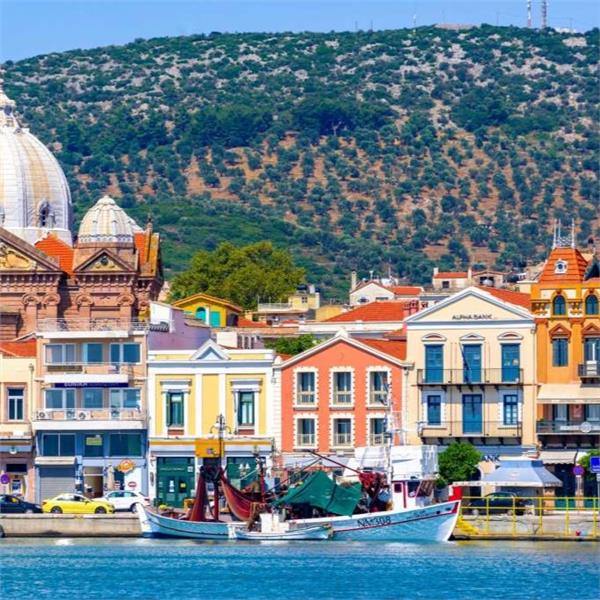 Dikili Çıkışlı Feribot Bileti ve Hotel Konaklaması İle 2 Gece 3 Gün Midilli Tatil Paketi