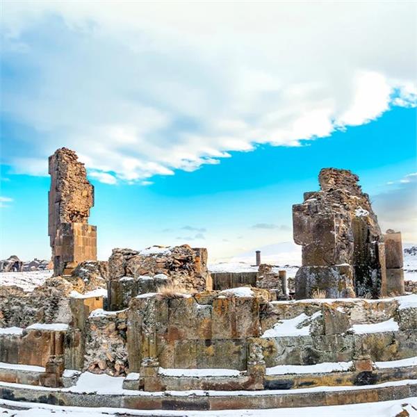 Sevgililer Günü Özel İzmir'den Uçak İle Turistik Doğu Ekspresi Tren Konaklamalı 3 Gece 4 Gün Doğu Ekspresi Turu