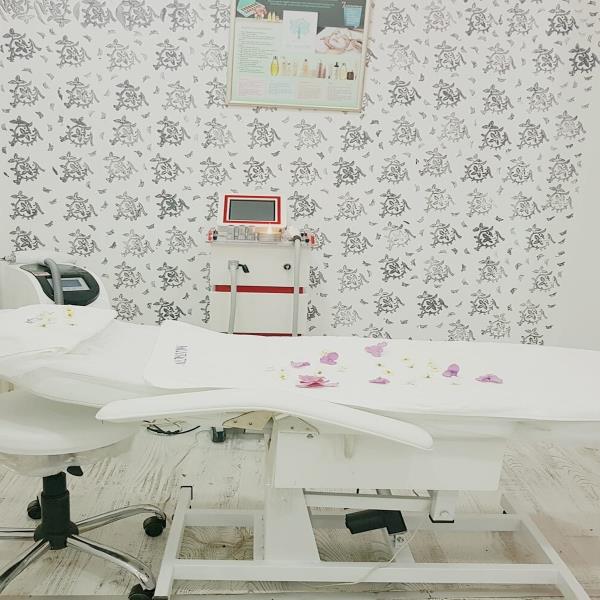 Angel Of Beauty Güzellik’te Kirpik Botox ve Kaş Tasarım